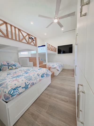 Kid's Bunk Suite